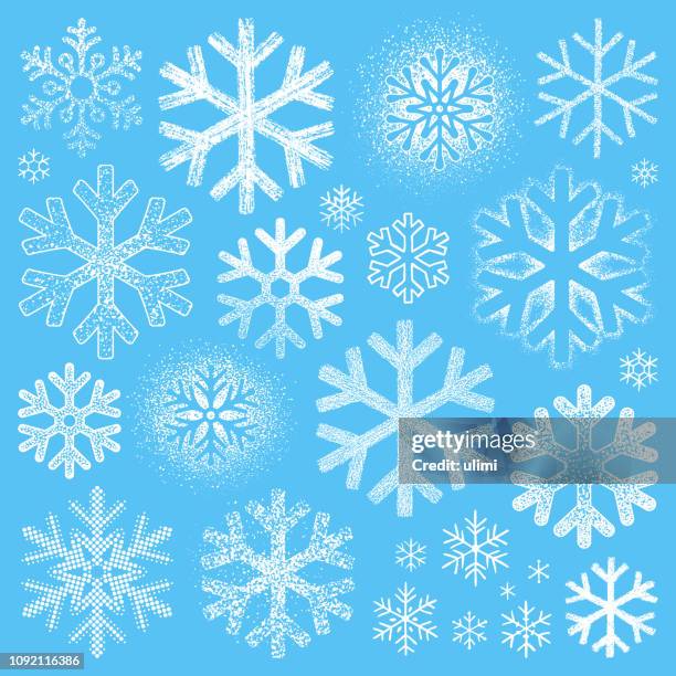 illustrations, cliparts, dessins animés et icônes de ensemble de flocons de neige grunge - snowflake stamp
