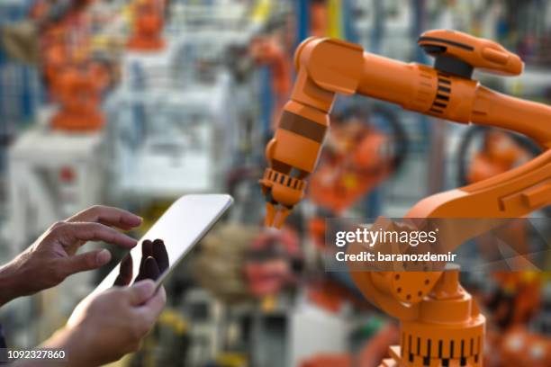 Robotics Tablet Controller Robotic Arm Tablet Photos and Premium High Res Pictures - Getty Images