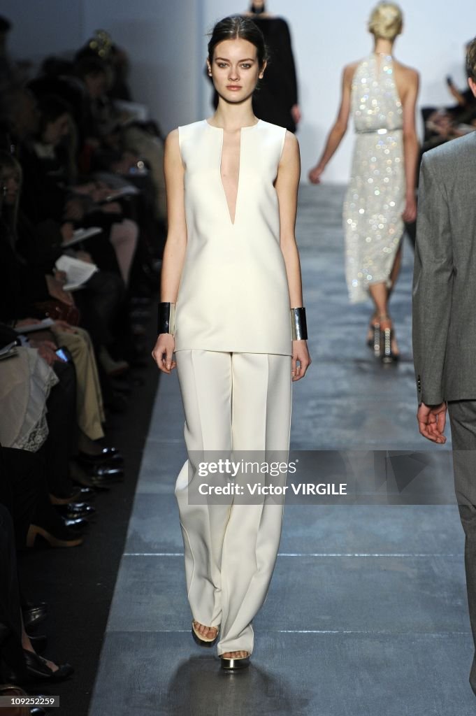 Michael Kors Runway - Fall/Winter 2011 New York Fashion Week