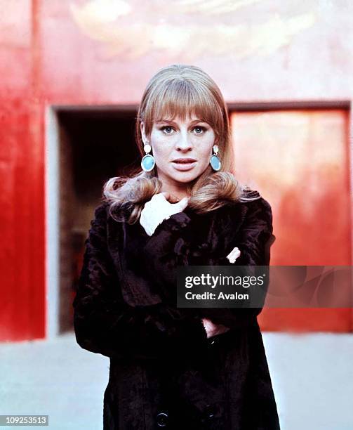 2 404 Julie Christie Photos High Res Pictures Getty Images 2-404-julie-christie-photos-high-res-pictures-getty-images
