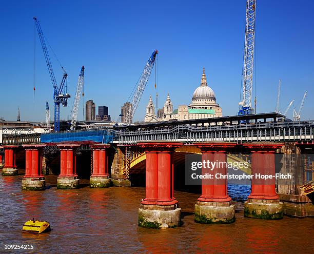 blackfriars pillars - blackfriars bridge stock pictures, royalty-free photos & images