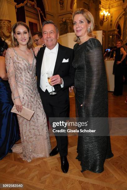 Roland Kaiser and his daughter Annalena Kaiser and his wife Silvia Kaiser during the Semper Opera Ball 2019 at Semperoper on February 1, 2019 in...