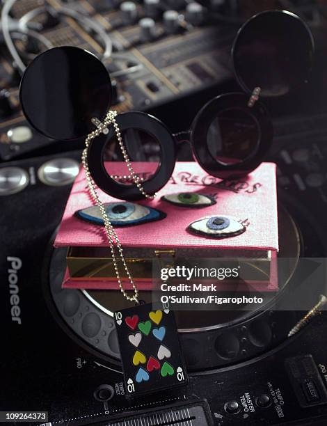 Style inspirations of singer VV Brown photographed for Madame Figaro on June 18, 2010 at the Chacha Club in Paris, France. Published image. Figaro...