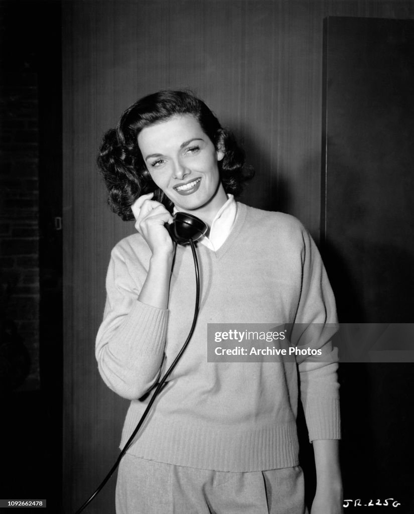 Jane Ru American actress Jane Russell on the phone, circa 1950. News Photo ...