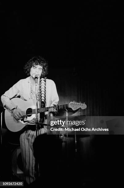 Musician Al Kooper of American band The Blues Project in concert at the Cafe Au Go Go, a nightclub in Greenwich Village, New York City, circa 1968.