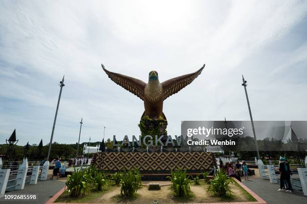 eagle square - langkawi eagle square stock pictures, royalty-free photos & images
