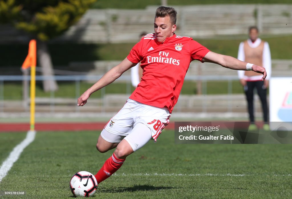 CD Mafra v SL Benfica B - Liga Ledman Pro