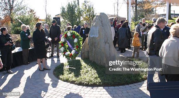 Of 6 fx/memorial, 11/13/04,Larry Morris TWP, #161822 : Dedication of the great Falls Freedom Memorial.