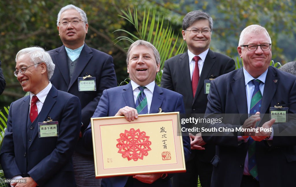 (Front Row, L to R) Provost and Deputy Vice-chancellor Professor Paul Tam Kwong-hang; Vice-chancellor and President Peter Mathieson; Executive Vice-president (Administration & Finance) Steven J. Cannon; (Back Row, L to R) Professor Michael Hor Yew Meng, D