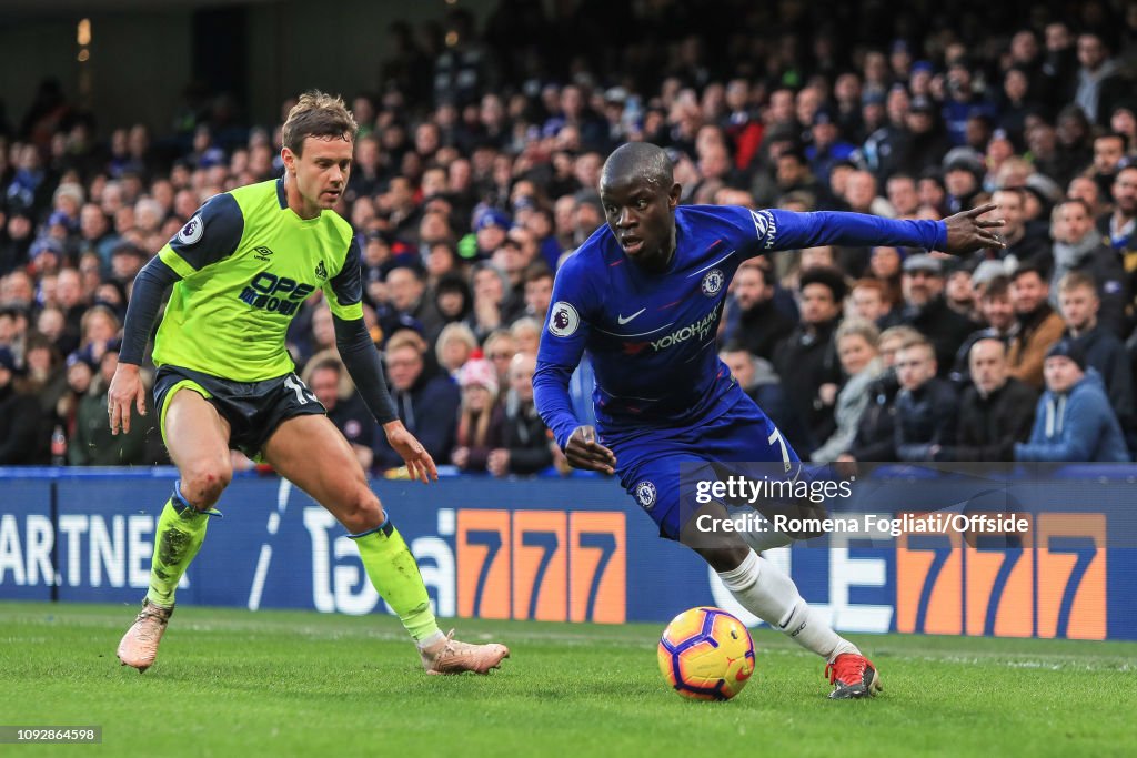 Chelsea FC v Huddersfield Town - Premier League