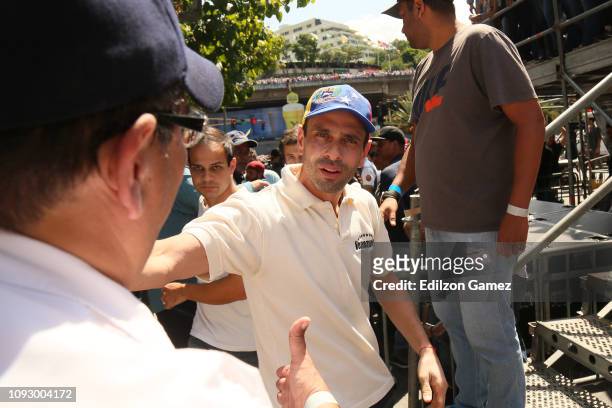 Henrique Capriles, leader of the Venezuelan opposition and former presidential candidate, was present at the march in support of Juan Guaido on...