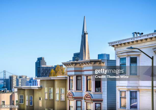 san francisco buildings - transamerica pyramid san francisco stock-fotos und bilder