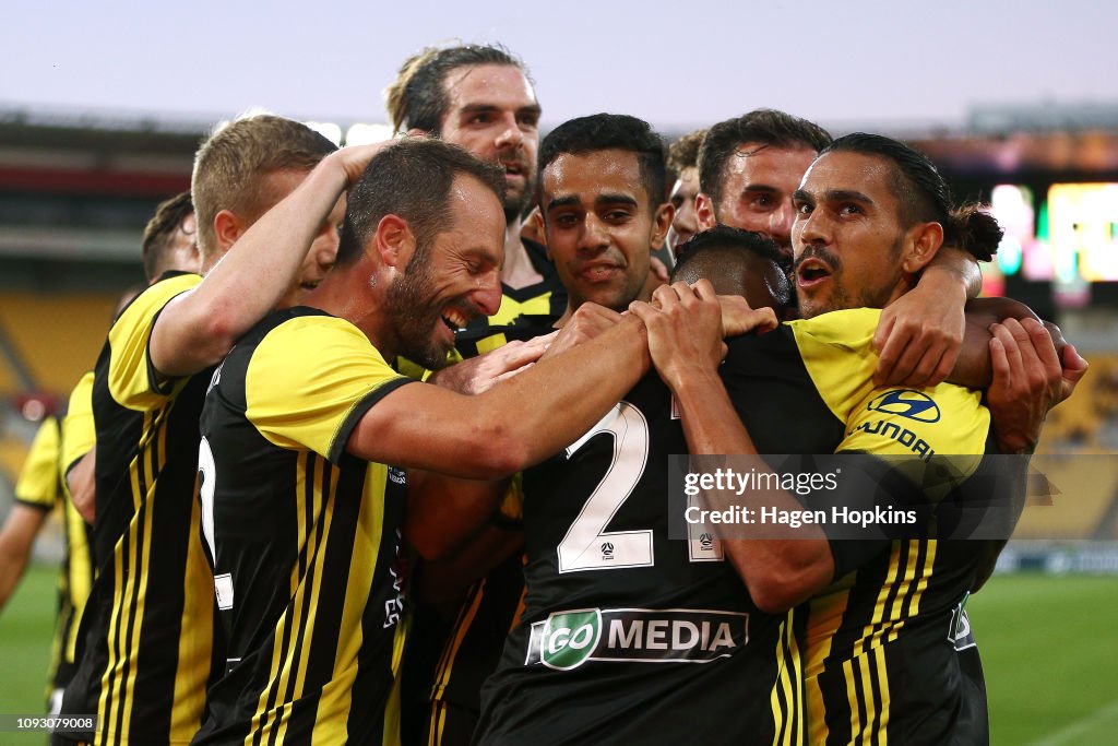 A-League Rd 13 - Wellington v Central Coast