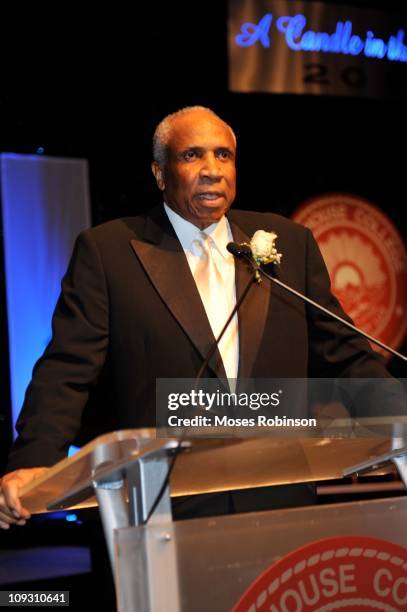 Fomer MLB Player and Hall of Famer Frank Robinson attends the 23rd Annual "A Candle in the Dark" Gala at the Hyatt Regency on February 19, 2011 in...