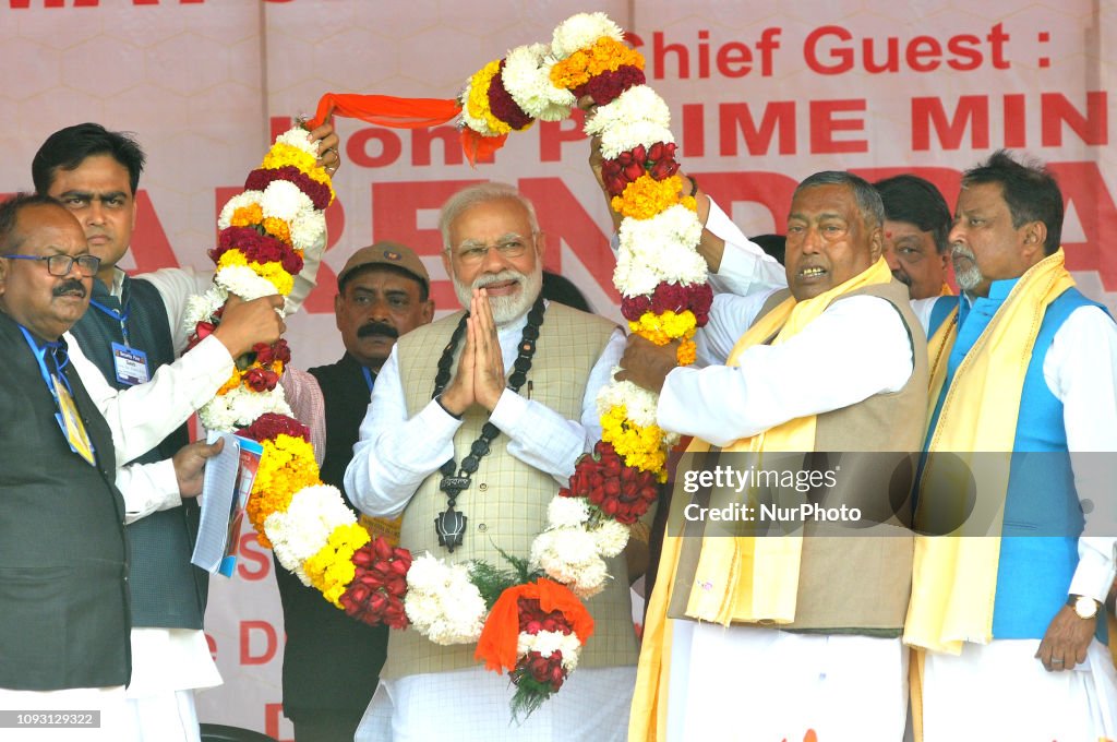 PM Modi Cuts Short His Speech After Stampede Breaks Out In Bengal Rally
