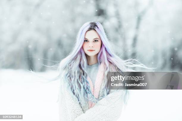 schöne junge frau mit bunten gefärbten haaren - fantasy stock-fotos und bilder