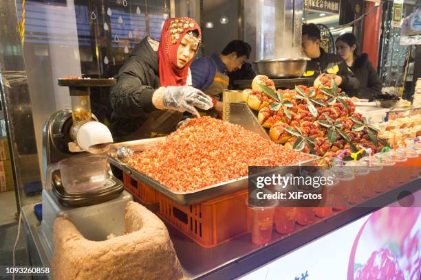 muslim quater of xi'an, china - muslim quarter jerusalem stock pictures, royalty-free photos & images