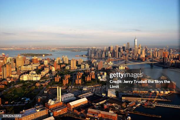 downtown brooklyn new york - astillero naval de brooklyn fotografías e imágenes de stock