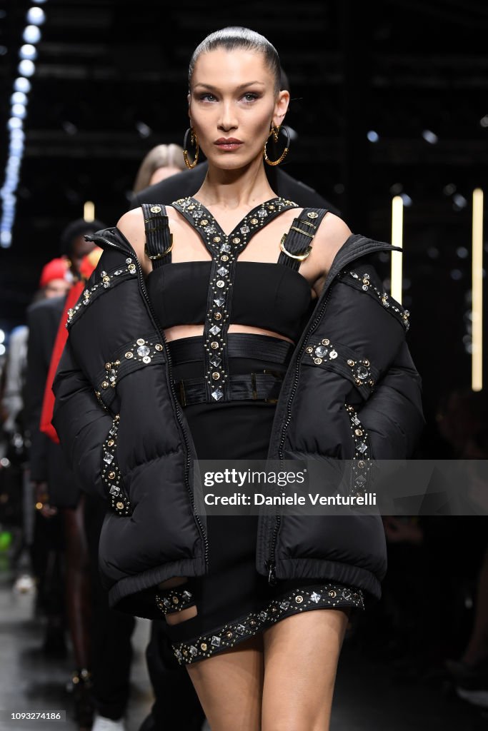 Bella Hadid walks the runway at the Versace show during Milan... News ...