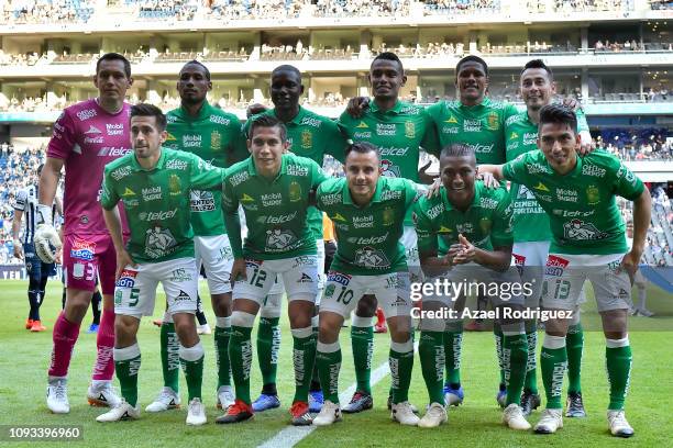 Players of León pose for the team photo prior the 2nd round match between Monterrey and Leon as part of the Torneo Clausura 2019 Liga MX at BBVA...