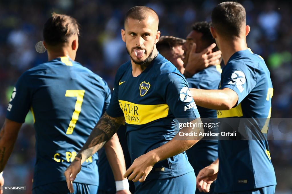 Boca Juniors v Godoy Cruz - Superliga 2018/19