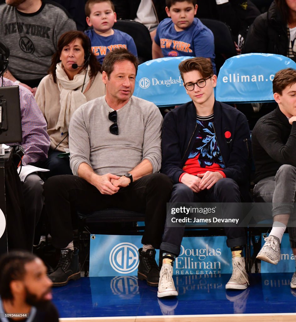 David Duchovny and Kyd Duchovny attend Memphis Grizzlies v New York