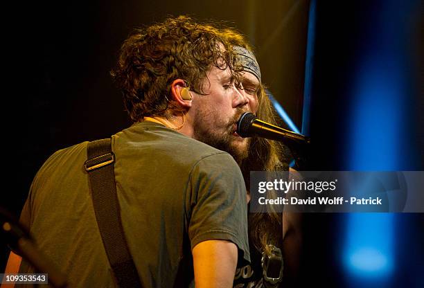 Johnny Borrell and Freddie Stitz of Razorlight perform at La Fleche d'Or on February 22, 2011 in Paris, France.