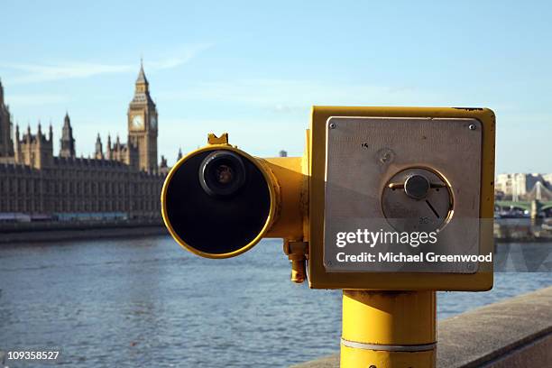 tourist telescope, thames, london - house of commons of the united kingdom stock pictures, royalty-free photos & images