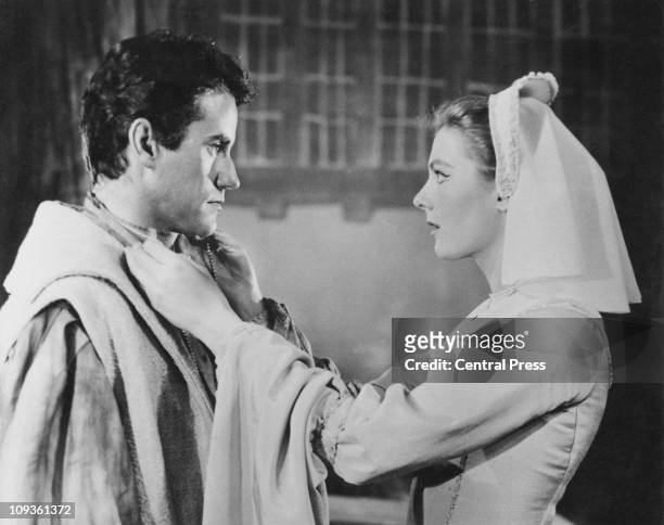 English actress Vanessa Redgrave appears with actor Ian Bannen in a production of Shakespeare's 'As You Like It' at the Aldwych Theatre, London,...