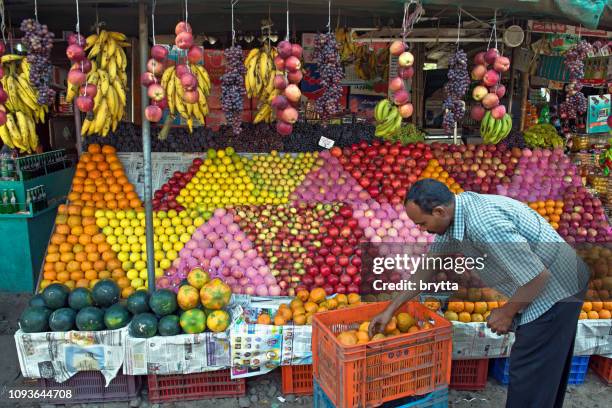 selling fruits in kerala,india - kerala stock pictures, royalty-free photos & images