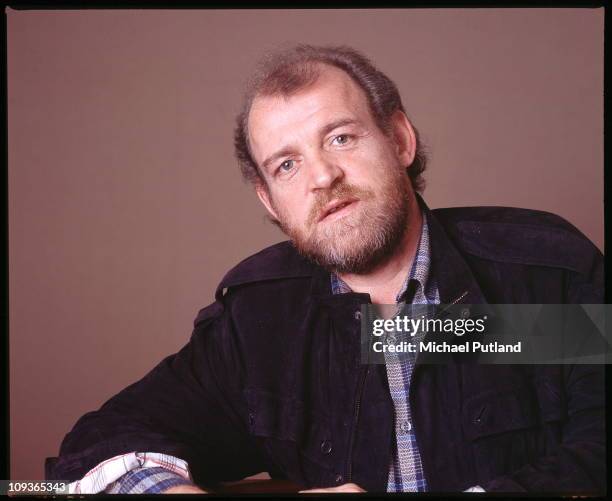 Joe Cocker, studio portrait, London, 17th November 1987.