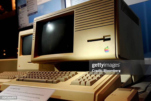 Apple Ii Computer Lab Apple Ii Computer Photos and Premium High Res Pictures - Getty Images