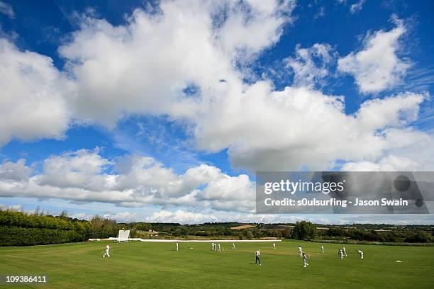 village cricket monday blues - cricket ground stock-fotos und bilder