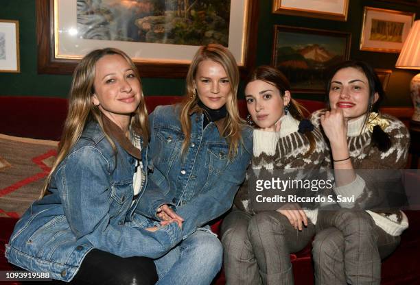 Jennifer Meyer, Kelly Sawyer Patricof, Jamie Schneider Mizrahi and Phoebe Tonkin attend the Frame and Bumble dinner at Caribou Club on February 4,...