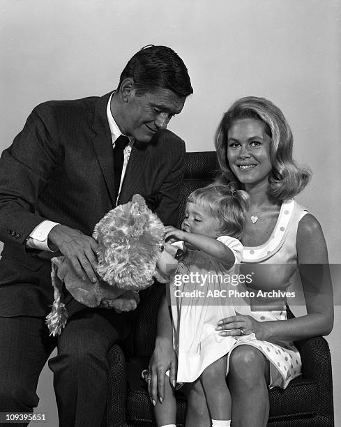 Cast Gallery DICK YORK;ERIN OR DIANE MURPHY;ELIZABETH MONTGOMERY