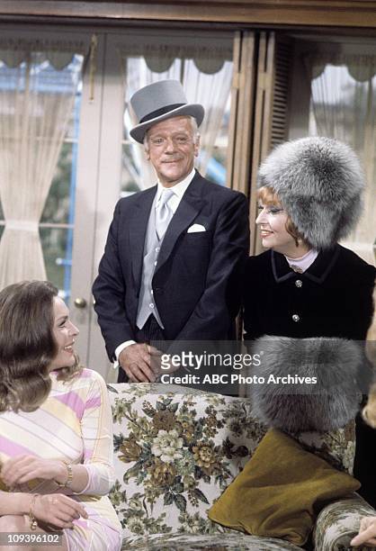 Samantha's Good News" - Airdate: April 10, 1969. JANINE GRAY;MURRAY MATHESON;AGNES MOOREHEAD