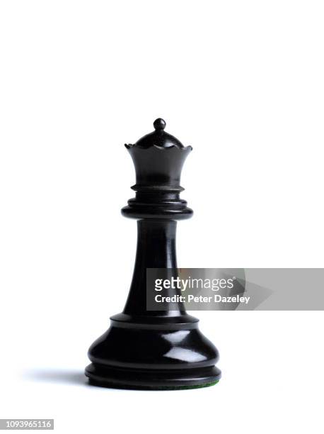 black queen chess piece - regina foto e immagini stock
