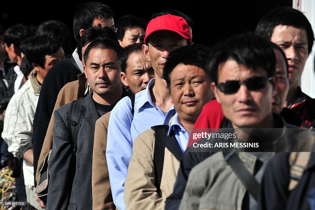 Chinese evacuees from Libya  arrive at t