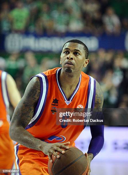 Jeremy Richardson, #6 of Power Electronics Valencia in action during the 2010-2011 Turkish Airlines Euroleague Top 16 Date 5 game between Zalgiris...