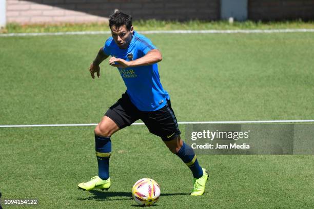 Mauro Zarate of Boca Juniors controls the ball during a training session at Complejo Pedro Pompilio on February 5, 2019 in Buenos Aires, Argentina.