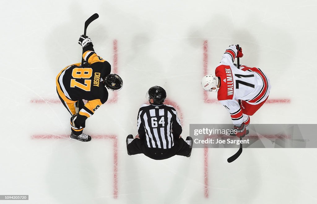 Carolina Hurricanes v Pittsburgh Penguins