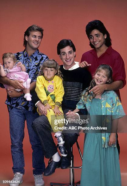 Cast Gallery MARY-KATE/ASHLEY OLSEN;DAVE COULIER;JODIE SWEETIN;BOB SAGET;JOHN STAMOS;CANDACE CAMERON