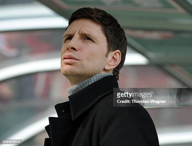 Manager Bastian Reinhardt of Hamburg looks on prior to the Bundesliga match between 1.FC Kaiserslautern and Hamburger SV at Fritz-Walter-Stadion on...