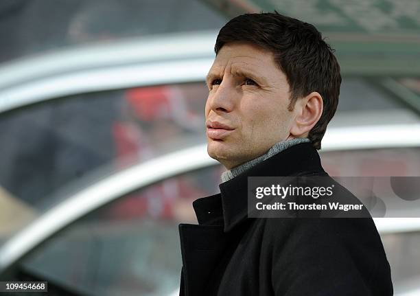 Manager Bastian Reinhardt of Hamburg looks on prior to the Bundesliga match between 1.FC Kaiserslautern and Hamburger SV at Fritz-Walter-Stadion on...