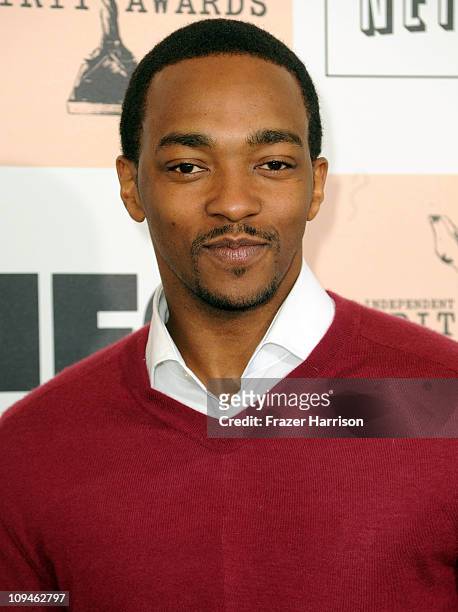 Actor Anthony Mackie arrives at the 2011 Film Independent Spirit Awards at Santa Monica Beach on February 26, 2011 in Santa Monica, California.