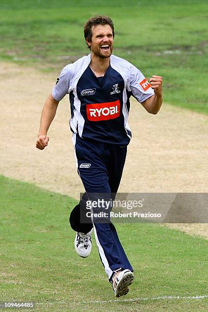 Dirk Nannes of the Bushrangers celebrates taking a wicket during the National One Day final match between the Victorian Bushrangers and the Tasmanian...