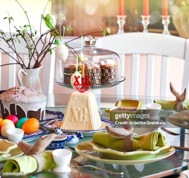 traditional russian easter cottage cheese dessert. - russia celebrates orthodox easter stock-fotos und bilder