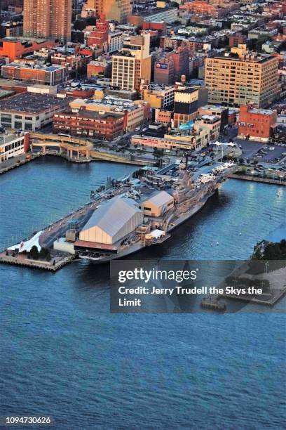intrepid air museum - museo intrépido de mar aire y espacio fotografías e imágenes de stock