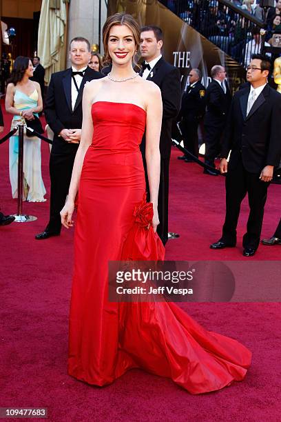 Actress Anne Hathaway arrives at the 83rd Annual Academy Awards held at the Kodak Theatre on February 27, 2011 in Hollywood, California.