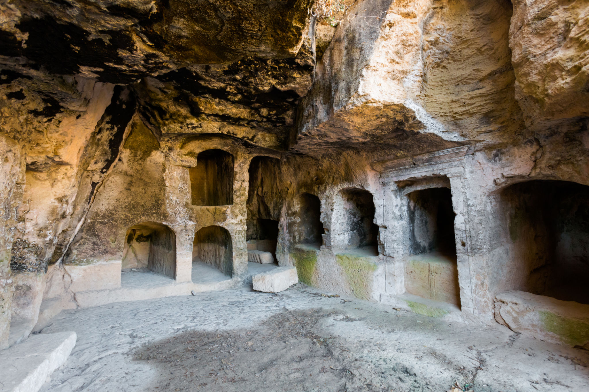 roman catacombs